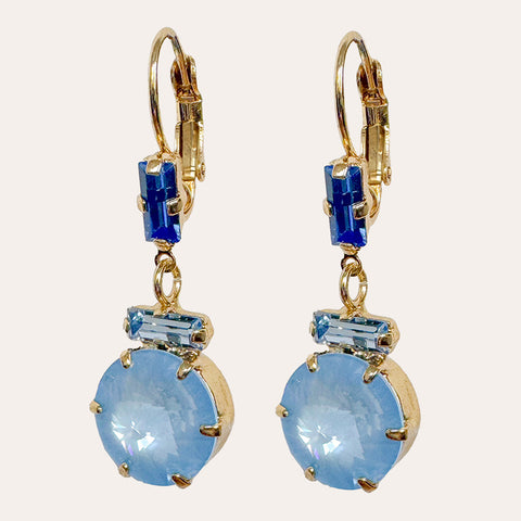 Earrings with blue crystals