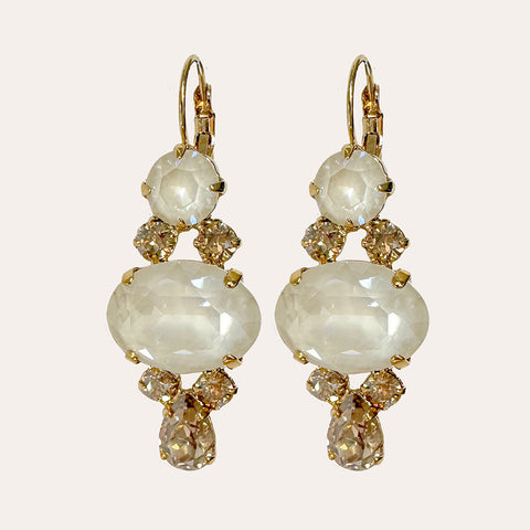 Witte oorhangers met Swarovski-stenen
