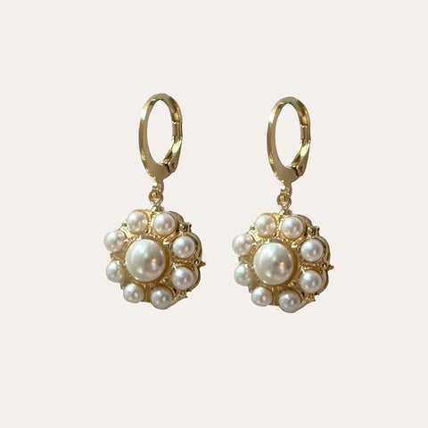 Royal earrings with pearls