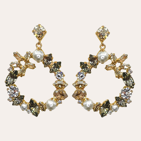 Oorstekers met ronde gouden/zwarte hanger