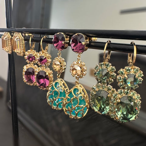 Elegant stud earrings with flower and decorated Laguna stone