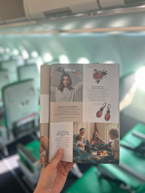 Notify me: Vlieg broche met fuchsia en oranje kristallen