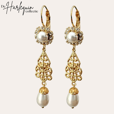Sierlijke oorhangers met ornament en parels