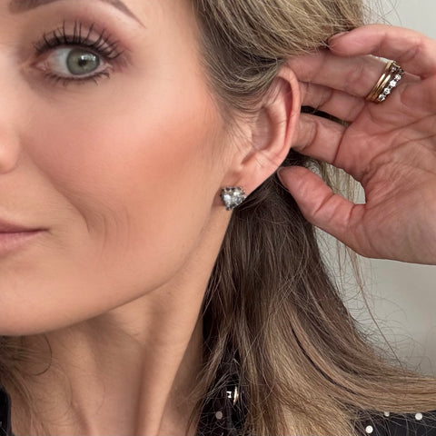 Stud earrings with blue heart