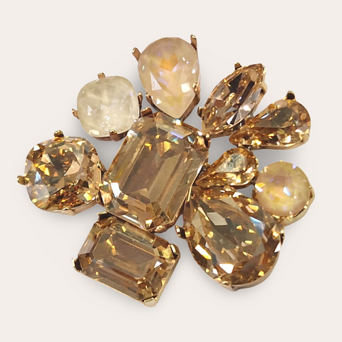 Notify me: Broche met beige en gouden Swarovski-kristallen