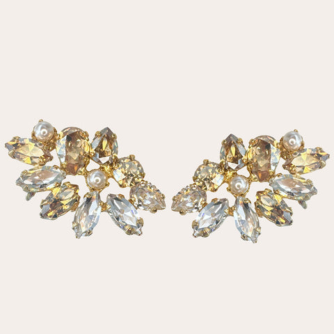 Oorklimmers met kristallen en parels - statement oorbellen