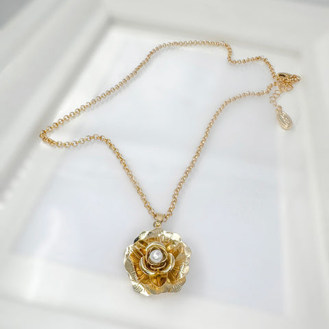 Bloem-oorknoppen met pareltje (s)