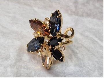 Large earrings set with 10 crystals