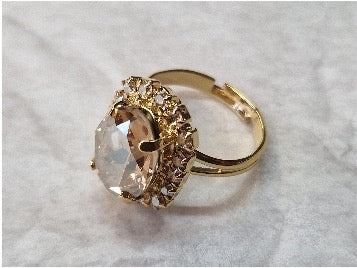 Green earrings with shiny crystals