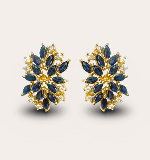 Oorstekertjes met saffierblauwe steentjes