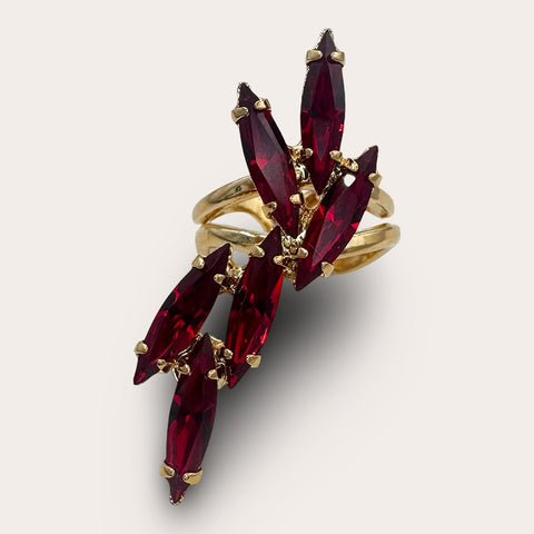 Statement ring with crystals