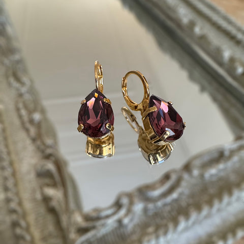 Limited edition: Burgundy oorbellen met een Swarovki-druppel