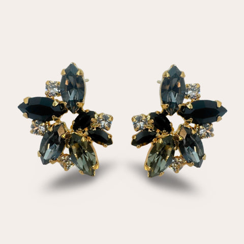Oorstekers met zwarte kristallen
