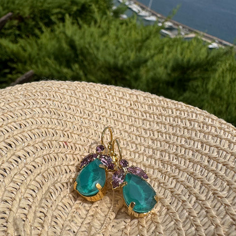 Summerdeal: Oorhangers met paarse blaadjes en een Swarovki-druppel