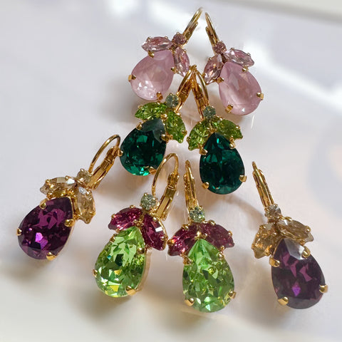 Earrings with leaves and an emerald green Swarovski drop