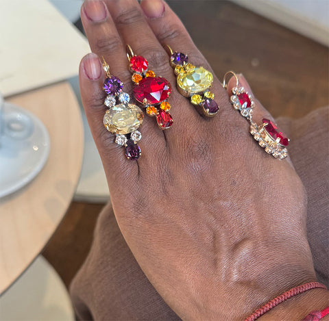 Oorbellen met rode Swarovski-stenen