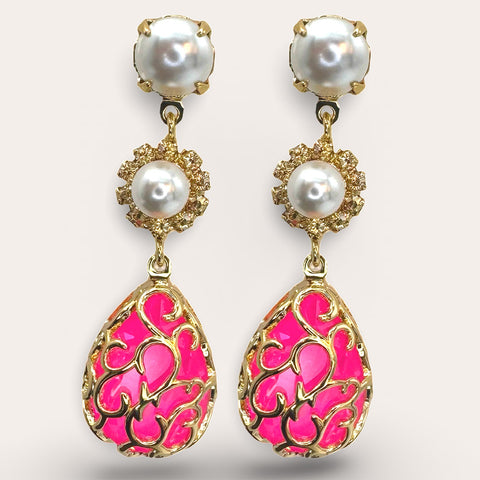 Elegant stud earrings with flower and decorated Laguna stone