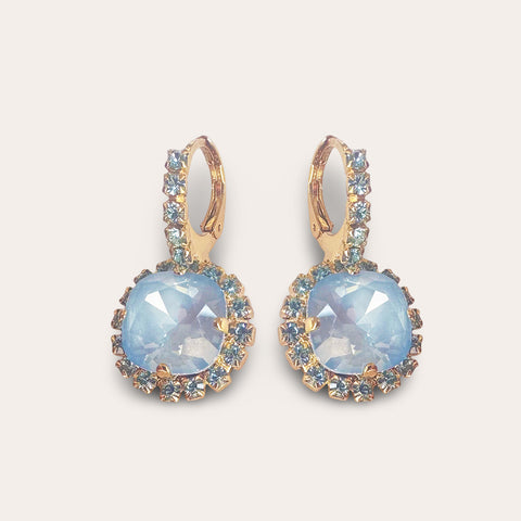 Oorhangers met lichtblauwe kristallen