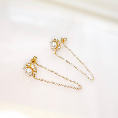 Earrings with pearl and chain (copy)