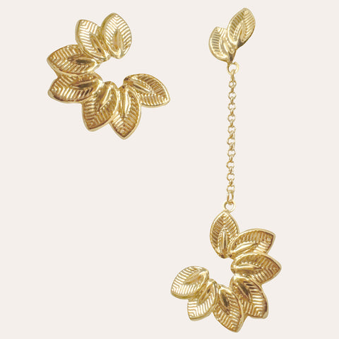 Asymmetrische oorbellen 'The Matching Leaves'