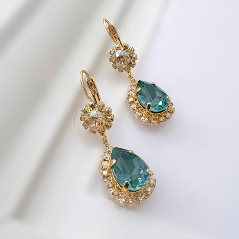 Oorhangers met dennengroene Swarovski-stenen