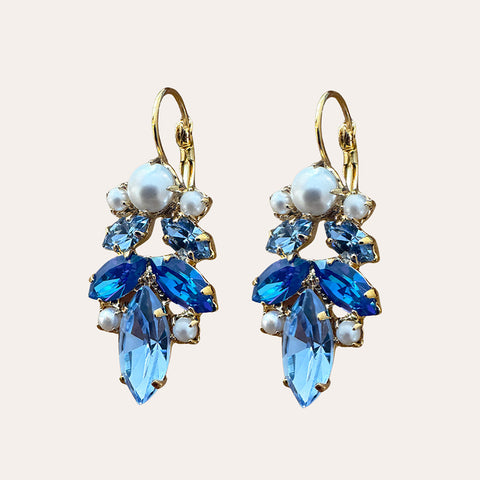 Green earrings with shiny crystals