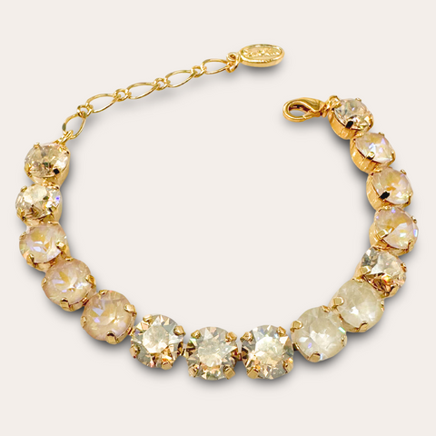 Gouden kettinkje met bruine hanger