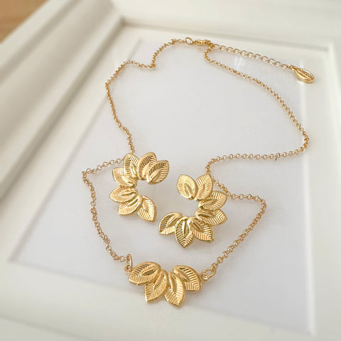 Gouden oorknoppen 'The Small Matching Leaves'
